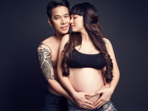 Ca nhạc - MTV - Trưởng nhóm The Men khoe ảnh vợ bán nude chụp ảnh bầu