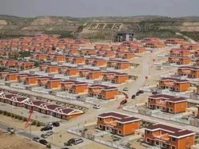 Tài chính - Bất động sản - Đại gia xây 222 căn biệt thự tặng dân nghèo