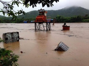 Tin tức trong ngày - Hình ảnh mưa lũ bủa vây miền Bắc