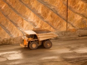 Tài chính - Bất động sản - Giá vàng tháng 7 rớt thê thảm, do đâu?