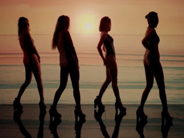 Wonder Girls tung trọn MV đúng chất sexy