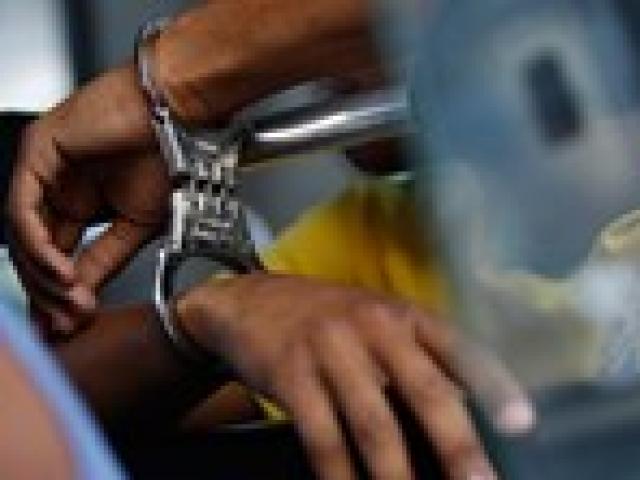 Hồ sơ vụ án - Từ Mỹ về Việt Nam thăm nhà mới biết mình bị truy nã