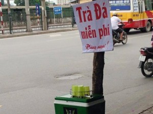 Tin tức trong ngày - Vụ tịch thu trà đá miễn phí: &quot;Làm từ thiện cũng phải theo luật&quot;