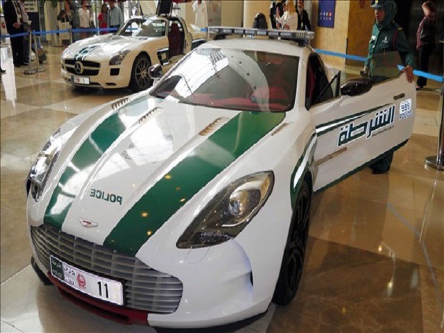 Ô tô - Xe máy - Những siêu xe cảnh sát cực "độc" trên thế giới (P1)