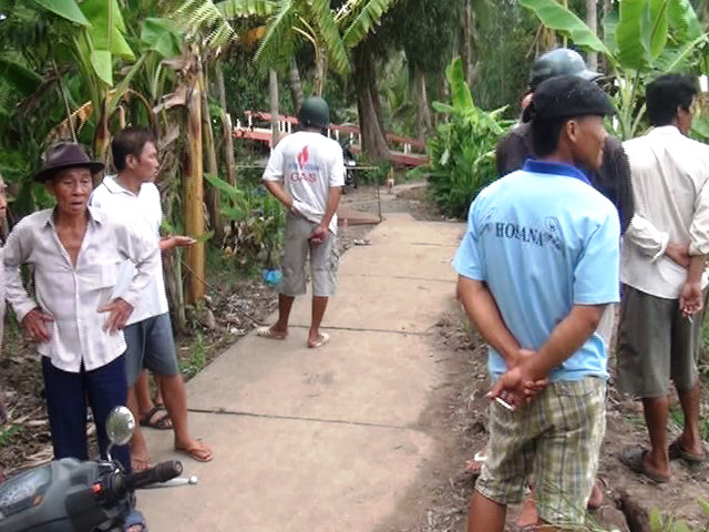 Pháp luật - Người đàn ông chết bất thường sau khi cự cãi với hàng xóm