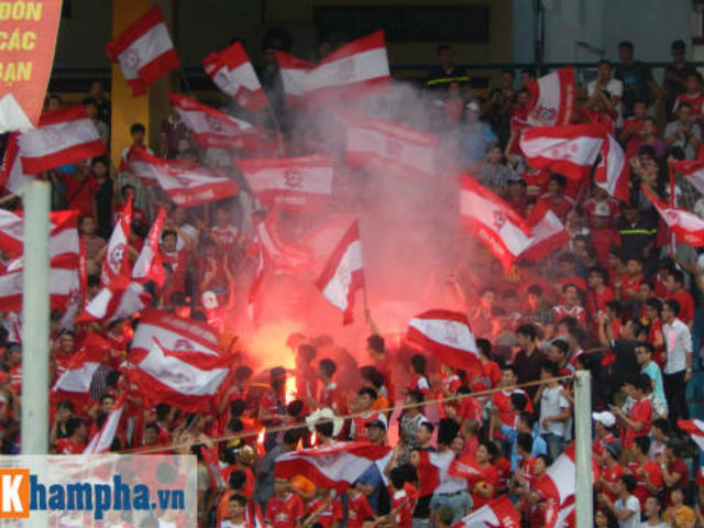 Bóng đá - Hàng Đẫy "đỏ lửa" vì pháo sáng CĐV Hải Phòng