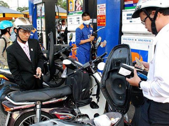 Thị trường - Tiêu dùng - Giá xăng tiếp tục giảm từ 15h chiều nay