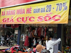 Thời trang công sở - Chuyển mùa, hàng hè đồng loạt giảm giá