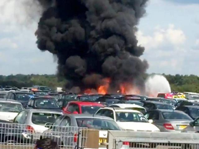 Tin tức trong ngày - 3 người thân bin Laden chết thảm vì 1 chiếc tàu lượn