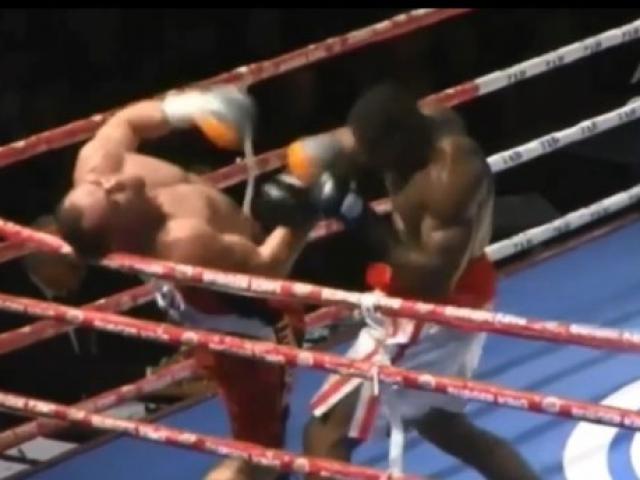 Thể thao - Kinh hoàng: K.O đối thủ "rụng" khỏi sàn đấu