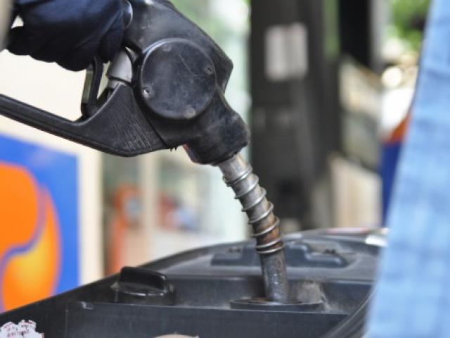 Thị trường - Tiêu dùng - Kỳ vọng giá xăng dầu còn giảm tiếp trong tháng 8