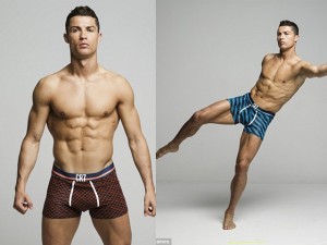 Bí quyết mặc đẹp - Cristiano Ronaldo làm người mẫu mặc nội y tự thiết kế