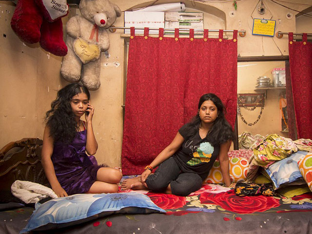 Tin tức trong ngày - Ảnh: Bên trong phố đèn đỏ lớn nhất châu Á