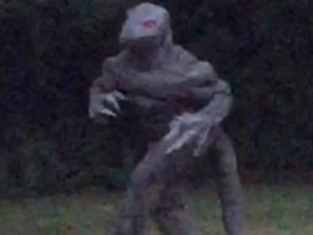 Chuyện lạ - Thưởng 22 tỷ đồng cho ai bắt được "dị nhân lai thằn lằn"