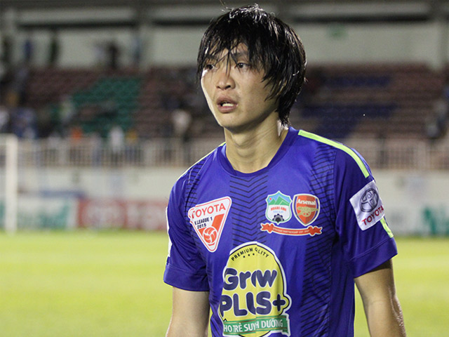 Bóng đá - HLV của HAGL & Cần Thơ: Hoan hô "trung vệ" Tuấn Anh!