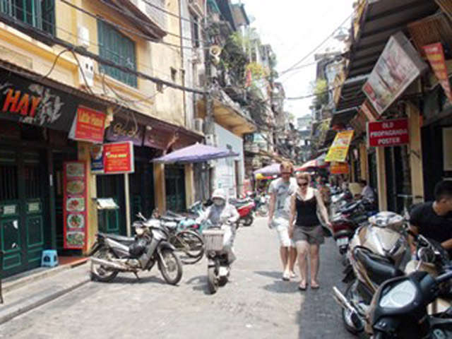 Tin tức Việt Nam - Lát đá mặt đường phố cổ HN: Dư luận đồng thuận mới làm