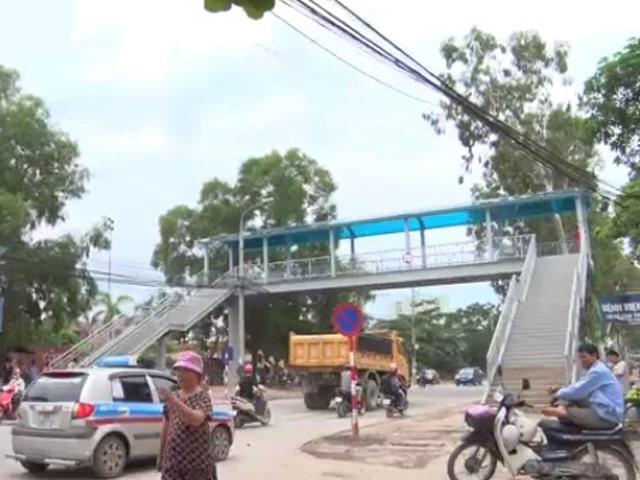 Giáo dục - du học - Thí sinh "tháo chạy" khỏi trường tốp trên