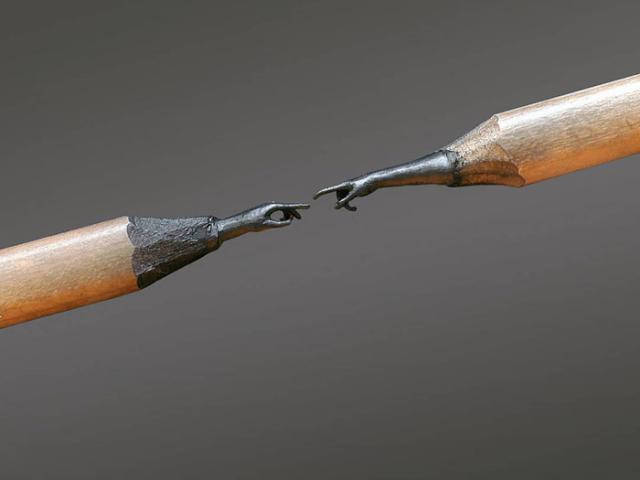 Phi thường - kỳ quặc - Kinh ngạc điêu khắc tí hon từ đầu bút chì