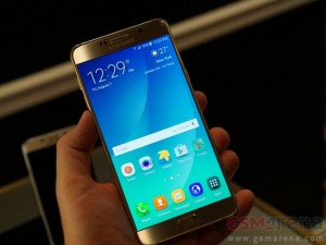 Dế sắp ra lò - Video: Dùng thử Samsung Galaxy Note5 với bút S Pen