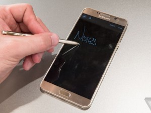 Dế sắp ra lò - 5 tính năng “vàng” trên Galaxy Note 5 mà iPhone không có