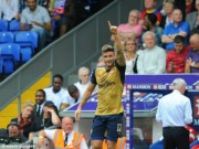 Video bóng đá hot - Giroud vô-lê đẳng cấp vào lưới Crystal Palace