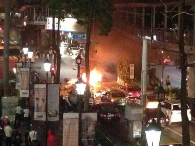 Tin tức trong ngày - Video: Khoảnh khắc nổ bom kinh hoàng ngay trung tâm Bangkok