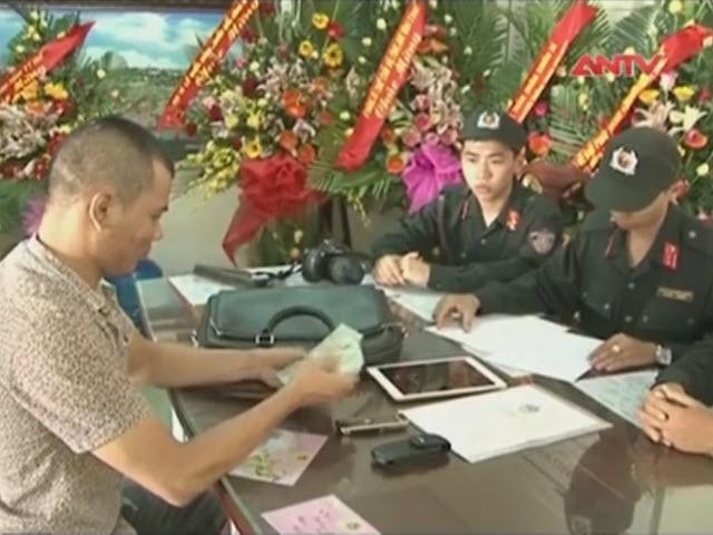 Bản tin 113 - Bất ngờ nhận lại tài sản hơn 600 triệu đồng đánh rơi