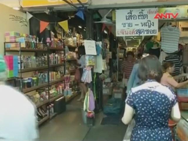 Video An ninh - Đánh bom ở Bangkok: Du khách Việt ồ ạt hủy tour