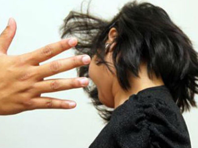 Tin tức trong ngày - TQ: Điên cuồng tấn công gái đẹp vì thấy mình xấu hơn