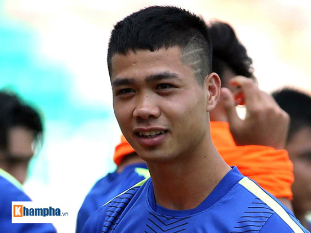 Bóng đá - Công Phượng bị bầu Đức "thổi còi" chuyện đầu tóc