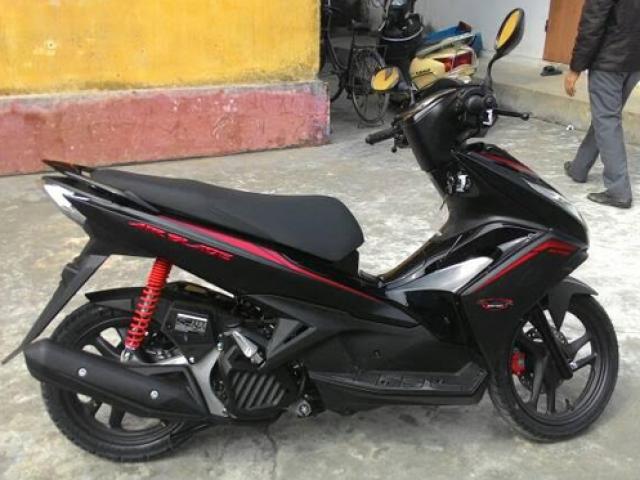 Tin tức trong ngày - Xe máy và 1,6 tỷ đồng “vô chủ” sẽ được xử lý thế nào?