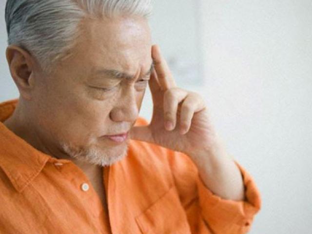 Giới trẻ - Lạ đời bố chồng “soi” con dâu từ chuyện… gặm xương