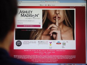 Công nghệ thông tin - Những con số &quot;khủng&quot; trong vụ hack website hẹn hò AshleyMadison