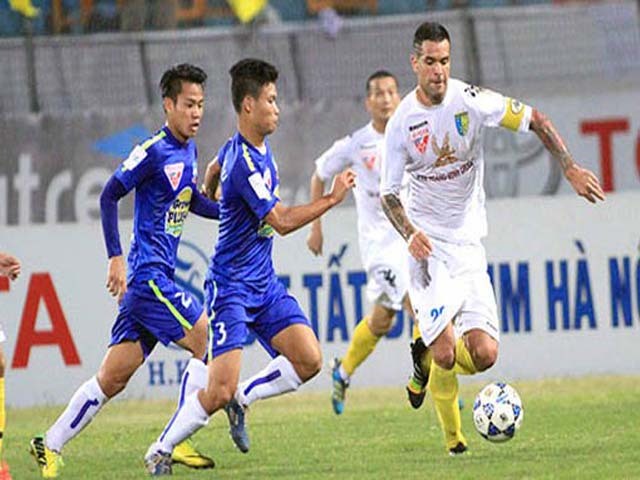 Bóng đá - Sôi động V-League 23/8: HN.T&amp;T, B.BD thắng nhọc