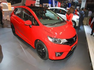 Ô tô - Xe máy - Lộ diện phiên bản mới Honda Jazz RS CVT giá mềm