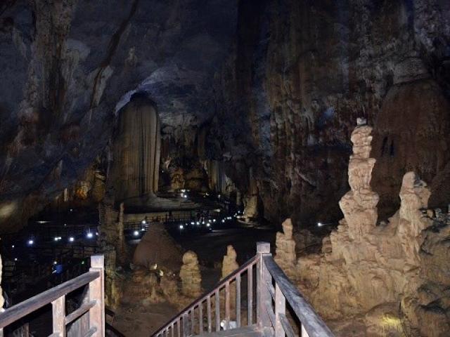 Du lịch - Khám phá động Thiên Đường - Hoàng cung trong lòng đất