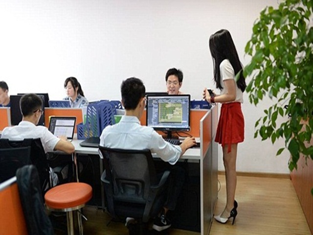 Bạn trẻ - Cuộc sống - Công ty  thuê gái trẻ "hầu hạ" lập trình viên