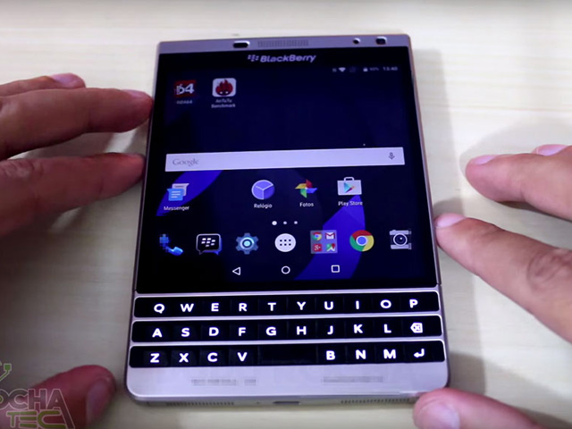 Video BlackBerry Passport Silver Edition chạy Android