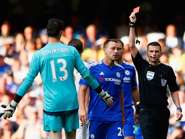 Bóng đá - Nỗi lo "vua áo đen" ám ảnh Premier League