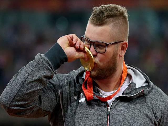 Thể thao - Chuyện lạ có thật: VĐV trả tiền taxi bằng… huy chương