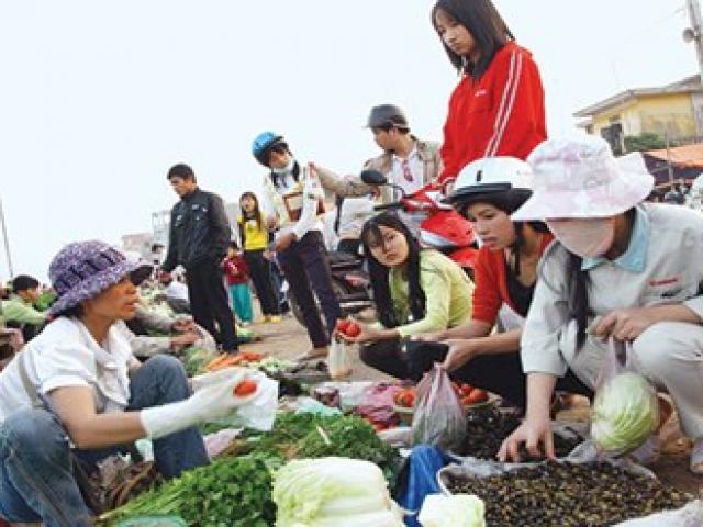 Tài chính - Bất động sản - Lương tối thiểu vùng: 14 triệu lao động, ai bảo vệ?