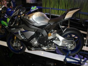 Ô tô - Xe máy - Yamaha tung xe mới YZF-R1M giá hơn 1 tỷ đồng