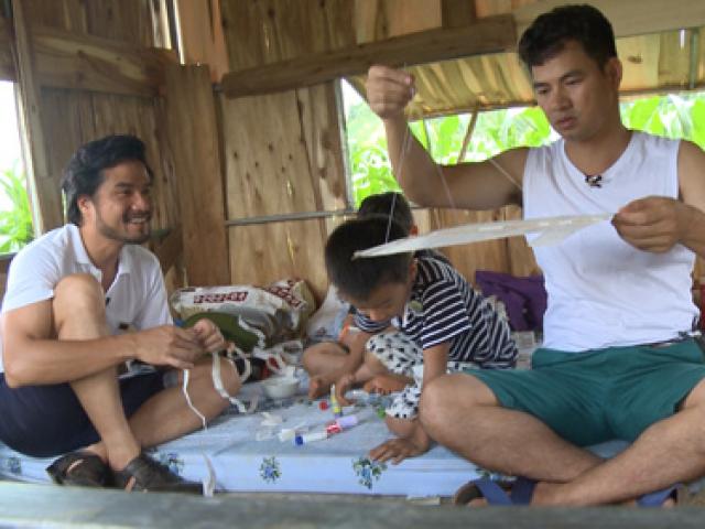 Phim - Xuân Bắc dẫn "trai phố" trở về tuổi thơ