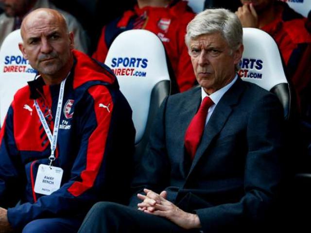 Bóng đá - Thắng nhọc, Wenger tuyên bố sẽ mua thêm tiền đạo