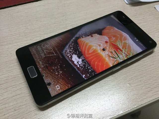 Dế sắp ra lò - Lộ Lenovo Vibe P1: Pin cực “khủng”, vỏ kim loại