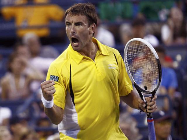 Thể thao - Hot shot: Pha xoay tay siêu tưởng của Robredo