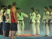 Võ thuật - UFC - Quyền Anh - Màn so tài độc đáo giữa taekwondo và hiphop