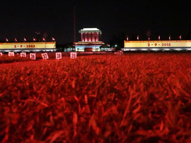 Tin tức trong ngày - Chùm ảnh Quảng trường Ba Đình trước "giờ G"