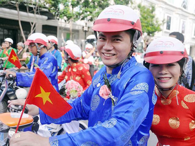 Bạn trẻ - Cuộc sống - TPHCM: 100 cặp đôi đám cưới tập thể ngày Quốc khánh