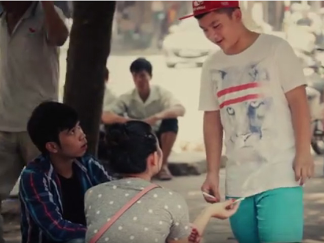 Bạn trẻ - Cuộc sống - Trẻ con dạy người lớn về tác hại của thuốc lá